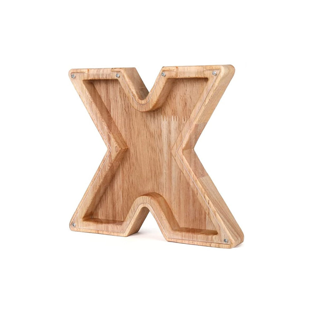 Tirelire en bois avec lettre "A" visible, idéale pour apprendre l'alphabet aux enfants.