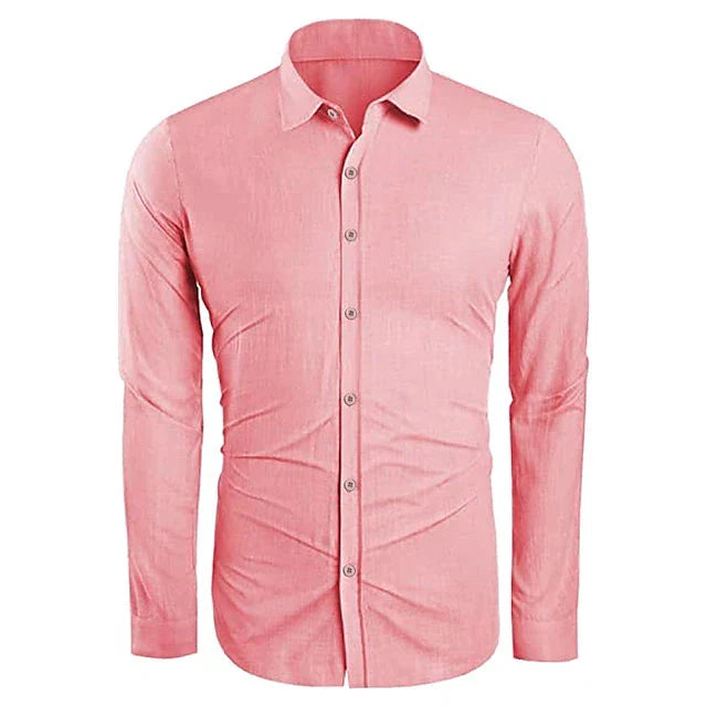 Chemise homme manches longues, coupe régulière, portée de manière décontractée, style moderne et confortable.