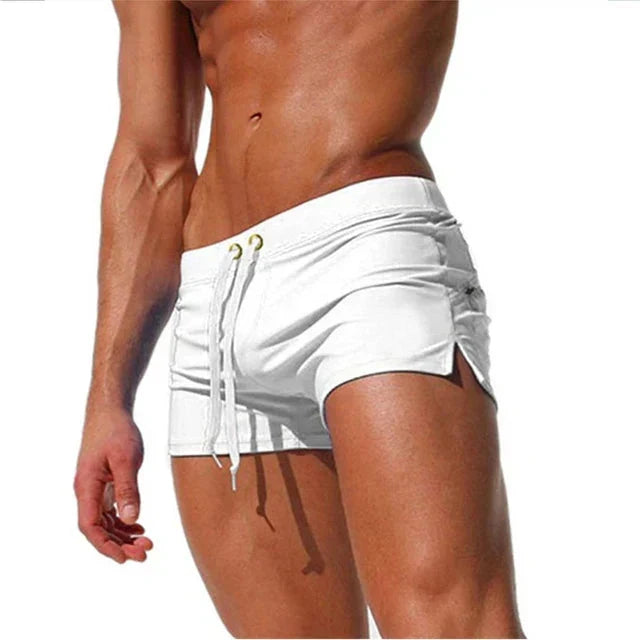 Short de bain homme élégant, cordon & fentes latérales. Parfait pour la natation, la plage et l'été.