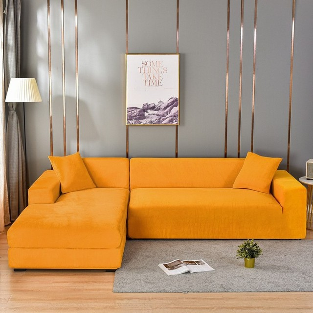 Rénovez votre meuble avec une housse de canapé design, extensible et protectrice pour votre salon.
