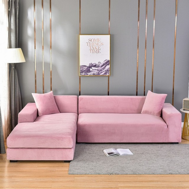 Protégez votre canapé avec une housse intégrale extensible, un choix pratique pour chaque salon.