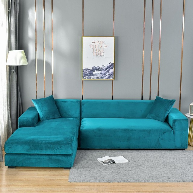 Décoration salon: housse de canapé intégrale extensible en velours, facile à installer.