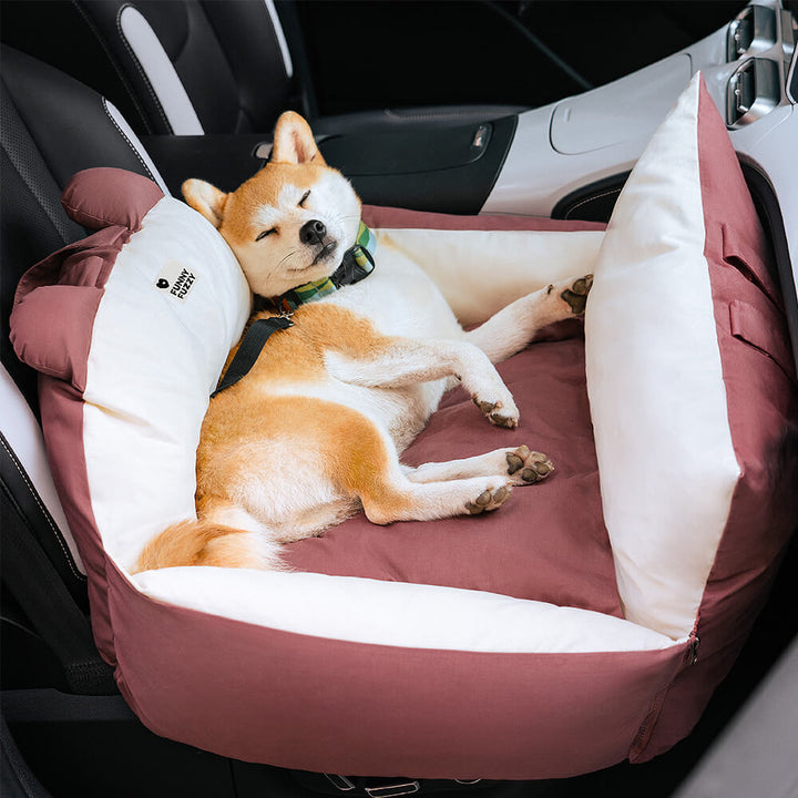 Lit voiture chien confortable et sécurisé, idéal pour les voyages et trajets en auto.