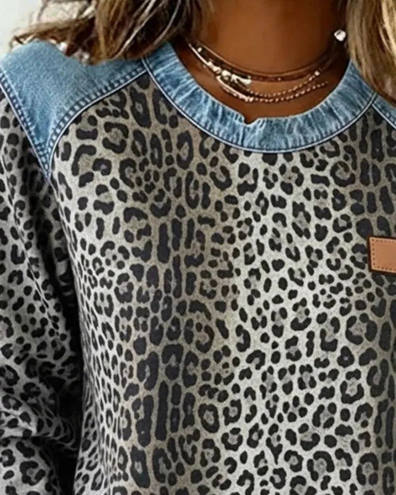 Sweatshirt femme patchwork automne/hiver, col rond et motif floral. Chaleureux et élégant.