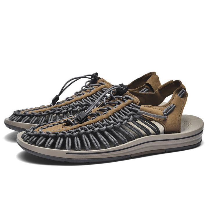 Sandale homme moderne et confortable. Idéale pour l'été, la marche et les loisirs, disponible en grandes tailles.