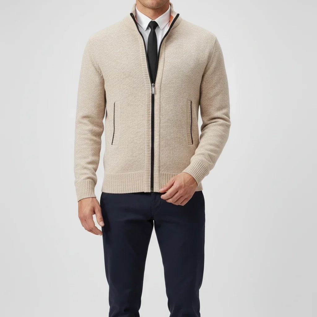Cardigan homme décontracté gris, col montant zippé, parfait pour l'automne et l'hiver.