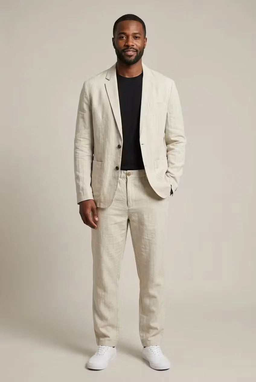 Costume homme élégant coupe décontractée, parfait pour l'été ou le printemps. Veste et pantalon assortis.