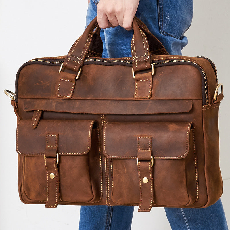 Vue arrière du sac business rétro en cuir véritable avec bandoulière ajustable pour un confort professionnel.