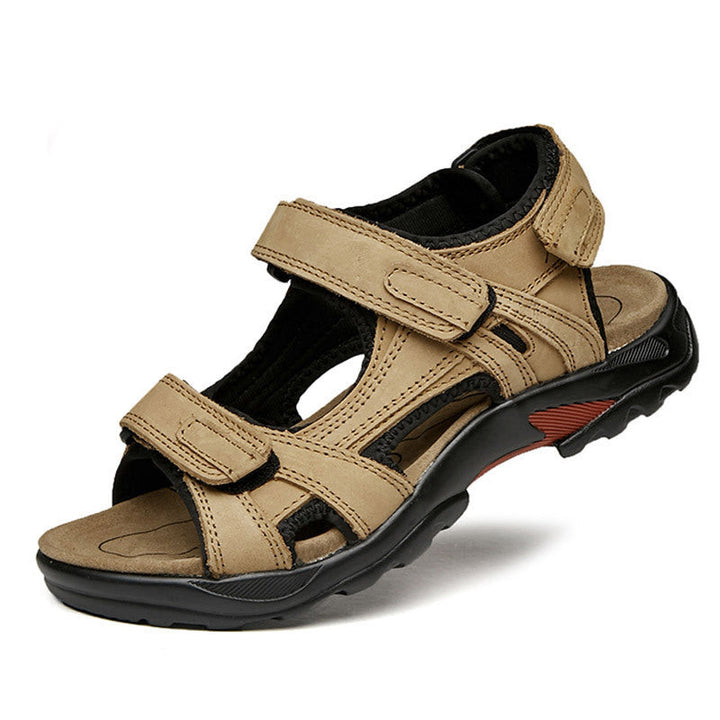 Sandales homme à brides, conçues pour un confort optimal tout l'été. Style romain décontracté et chic.