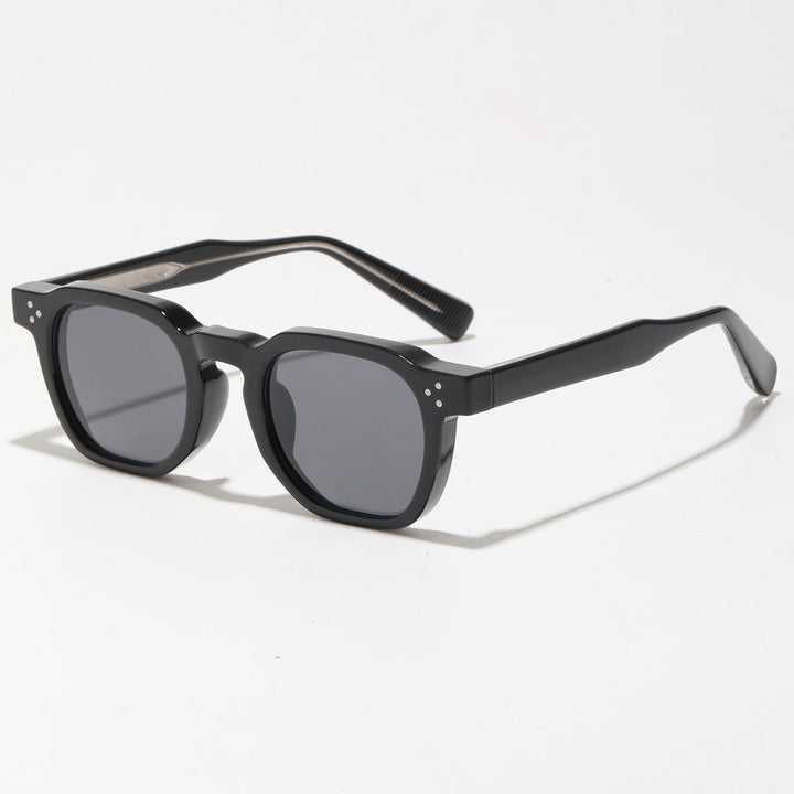 Lunettes de soleil rétro unisexe noires, style vintage élégant pour homme et femme, protection UV mode.