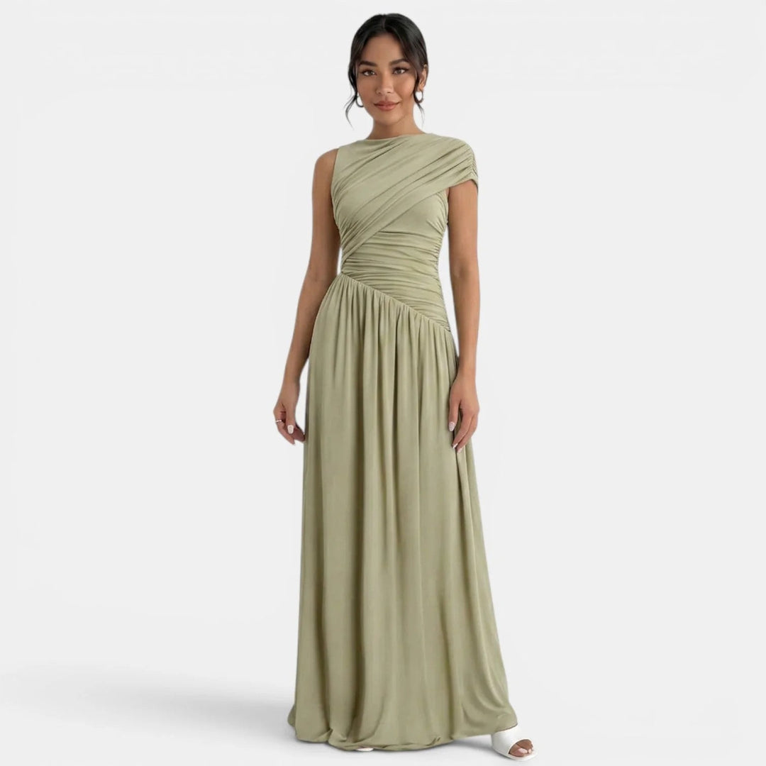 Robe maxi bodycon femme élégante, coupe asymétrique et plissée, parfaite pour une soirée chic.