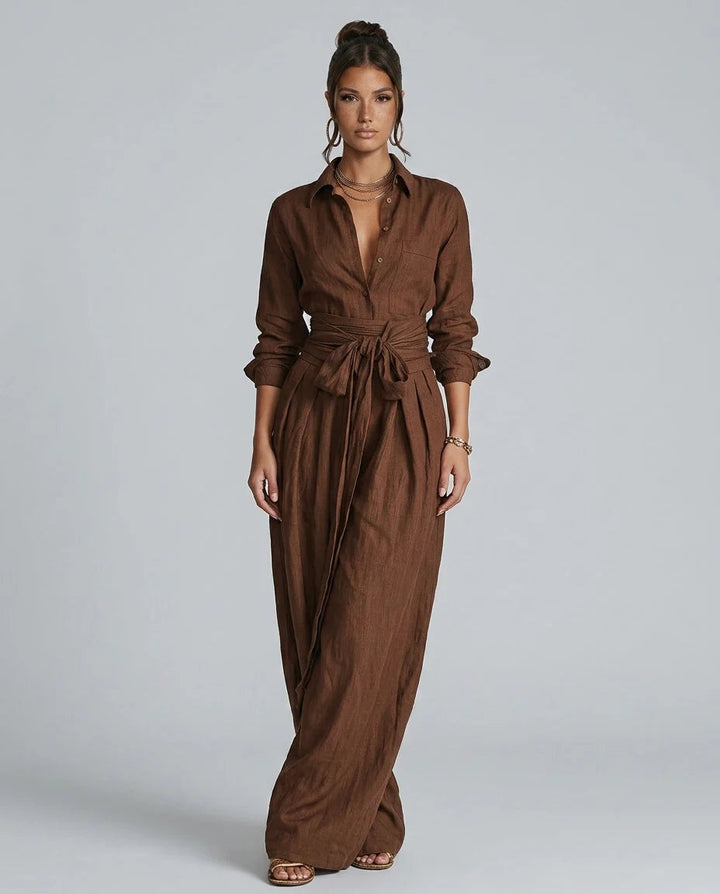 Chic ensemble femme deux pièces lin coton, chemisier et pantalon large avec ceinture nouée. Confort décontracté.