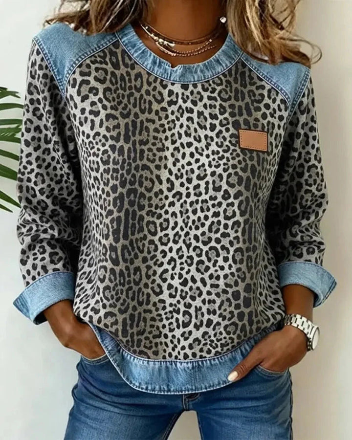 Design unique: sweatshirt femme patchwork avec motif floral embossé. Col rond, style chic.