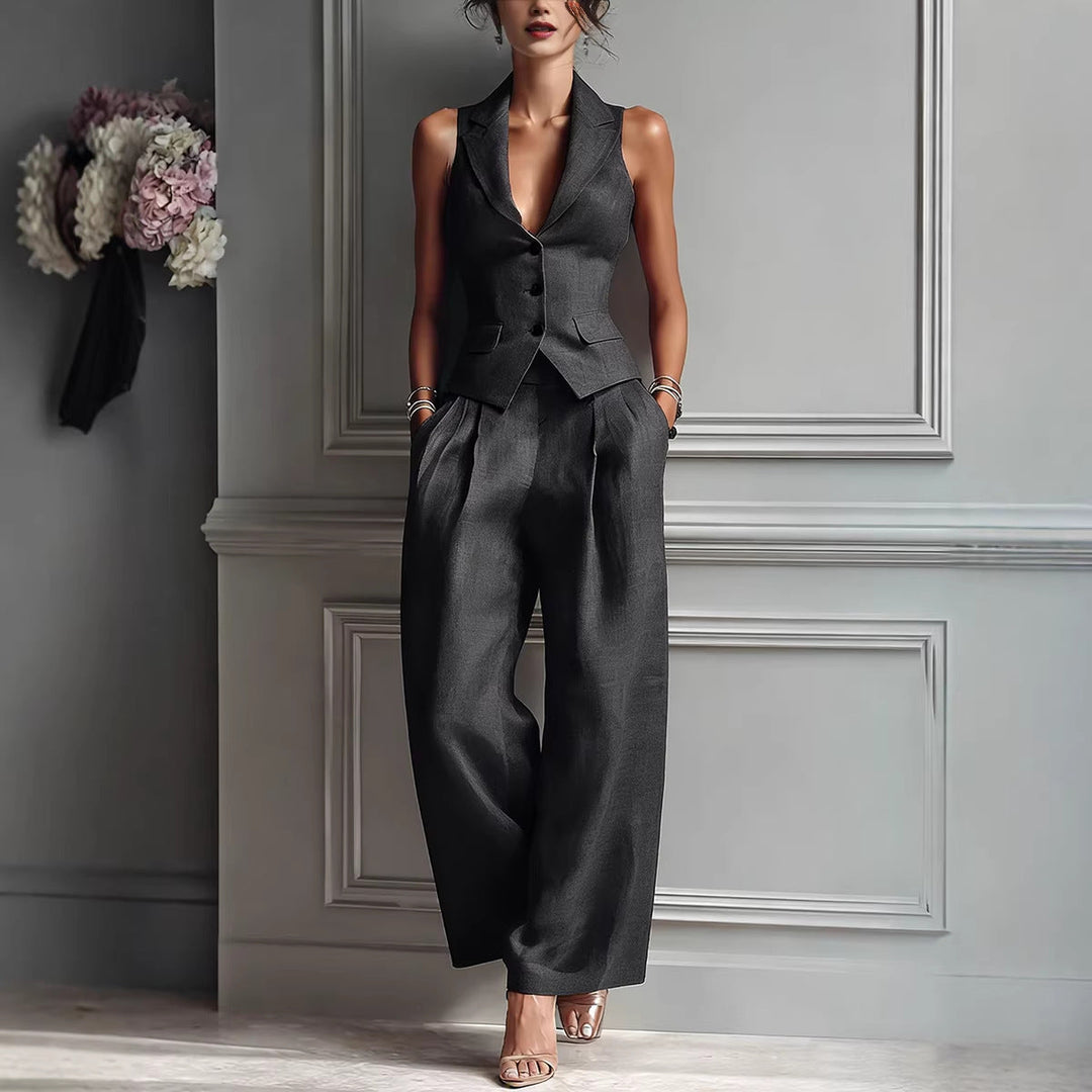 Gilet sans manches élégant pour femme, partie de l'ensemble tailleur décontracté. Mode été polyvalente.