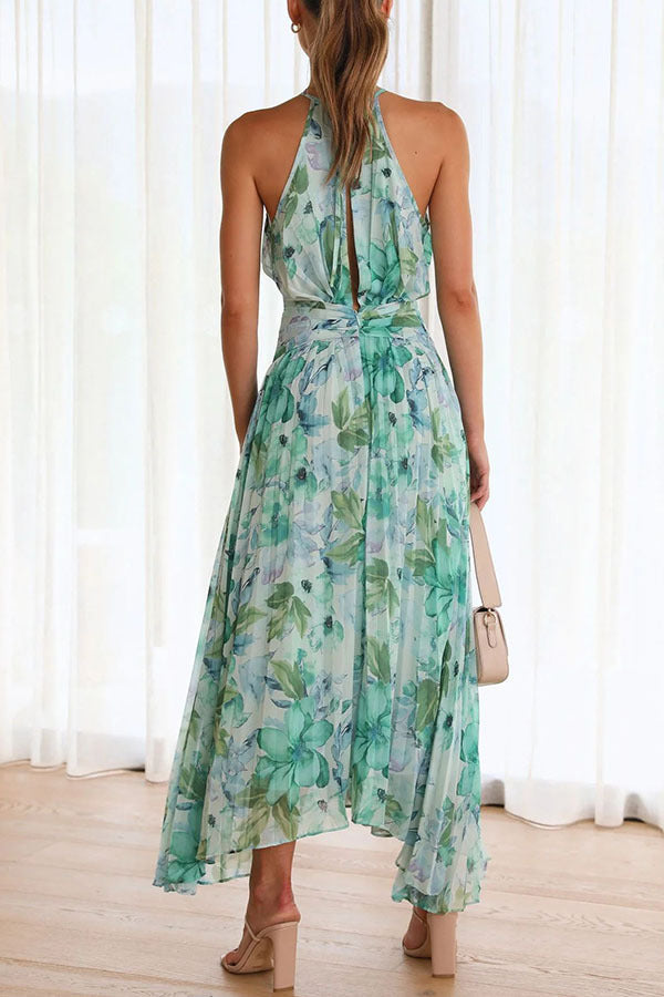 Robe fluide imprimée pour femme, coupe midi, col halter décontracté et élégant. Agréable à porter en été.