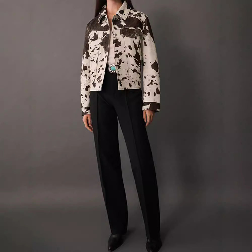Veste courte femme originale, motif irrégulier unique. Mode tendance pour printemps et automne.