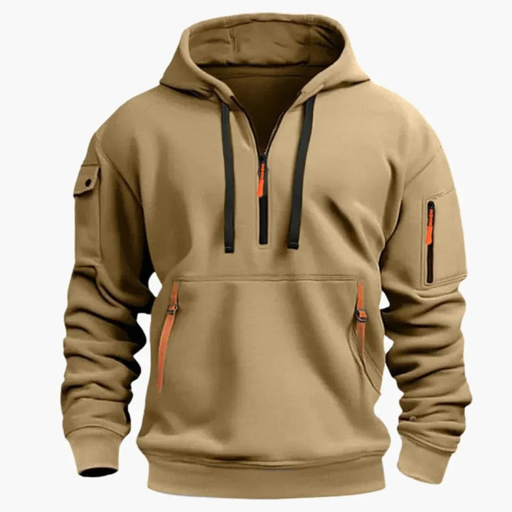 Vêtement urbain homme: sweat ample et confortable, parfait pour un look décontracté au quotidien.
