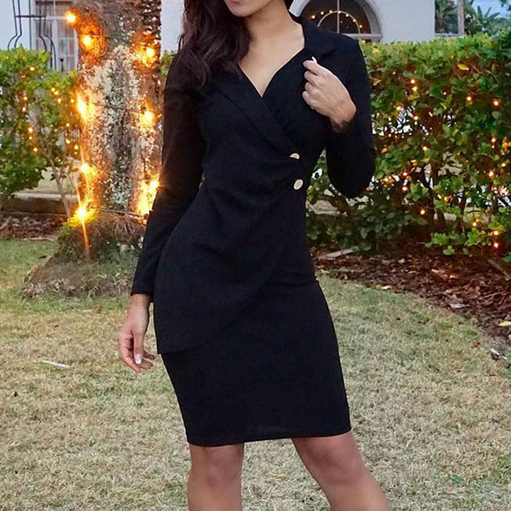 Robe portefeuille femme professionnelle, coupe midi ajustée et col tailleur. Style sophistiqué pour toute occasion.