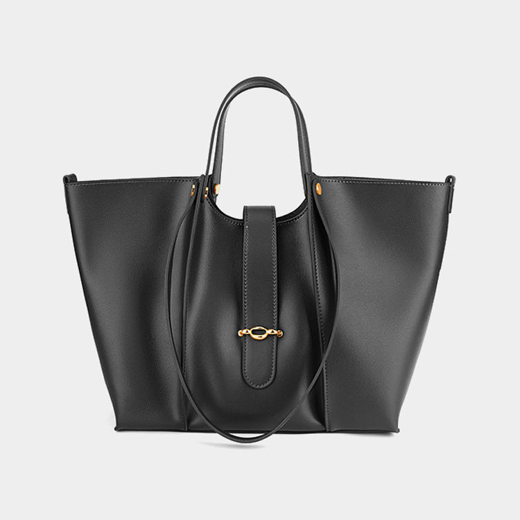 Sac cabas femme en cuir véritable marron, grand format élégant et structuré, idéal pour le travail ou le quotidien.