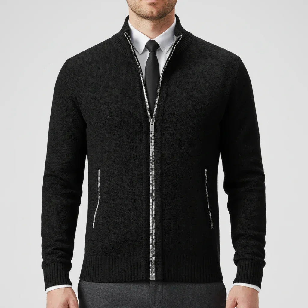 Cardigan homme zippé à col montant, idéal comme veste légère pour l'automne-hiver, style décontracté.