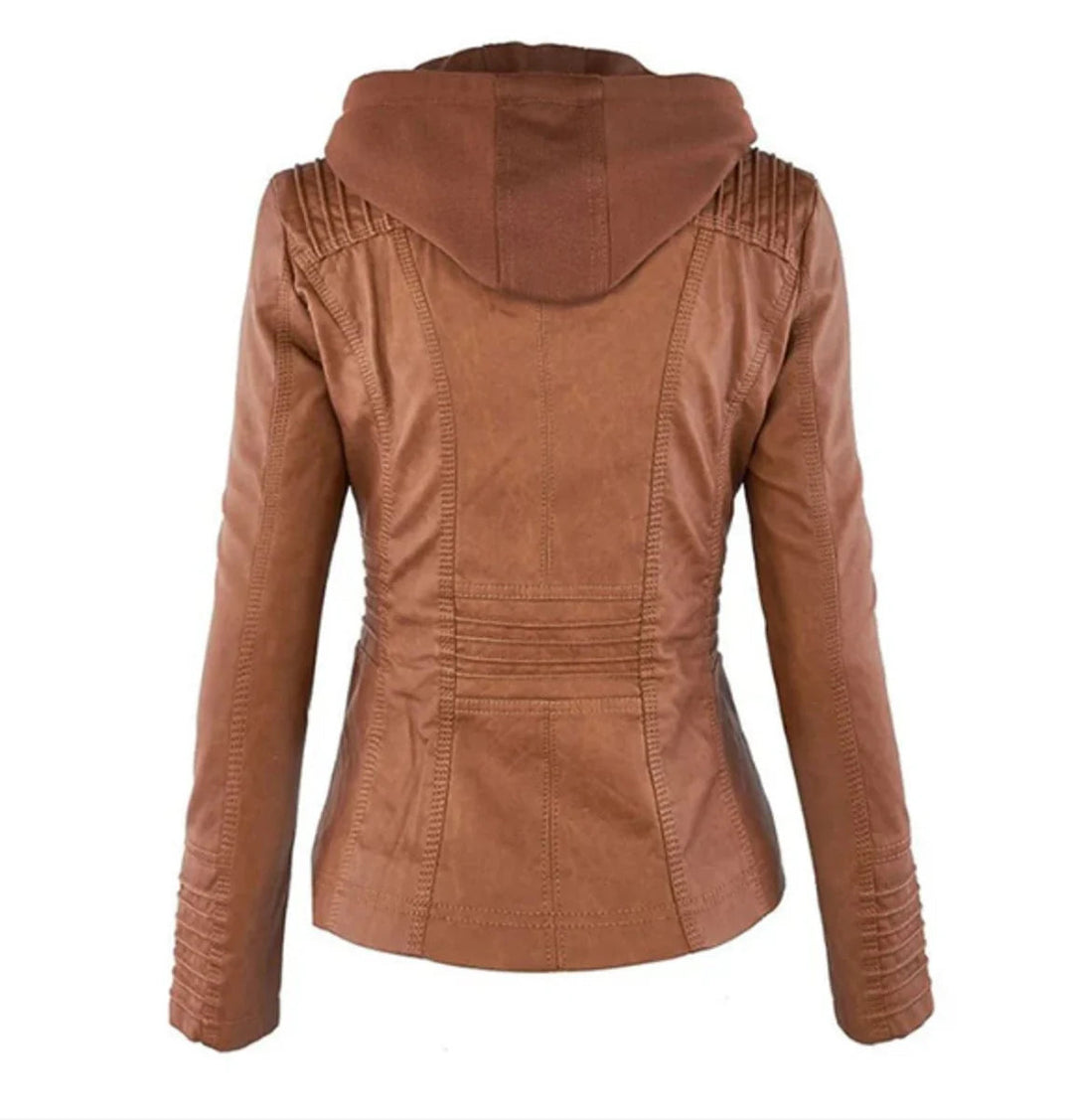 Veste femme chic et cintrée pour automne/hiver. Une touche d'élégance à votre tenue urbaine.