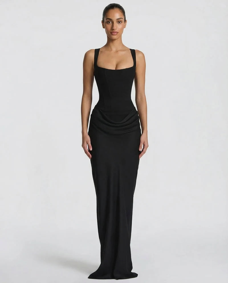 Robe femme longue moderne sans bretelles, coupe élégante, idéale pour un look chic de soirée.