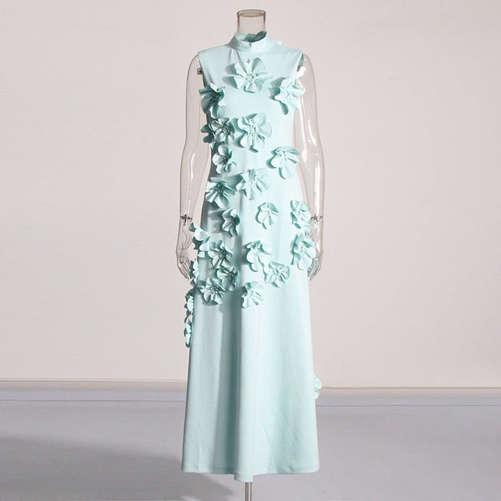 Modèle de robe femme élégante et fluide, coupe maxi pour le printemps et l'été. Confort chic garanti.