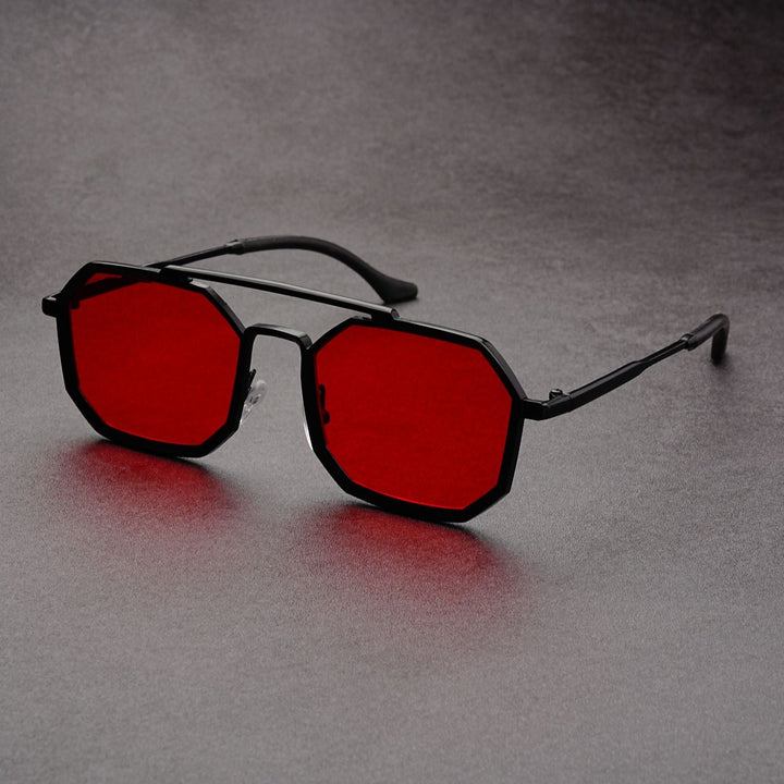 Lunettes de soleil unisexe tendance avec double pont. Design moderne et protection UV pour tous les styles.