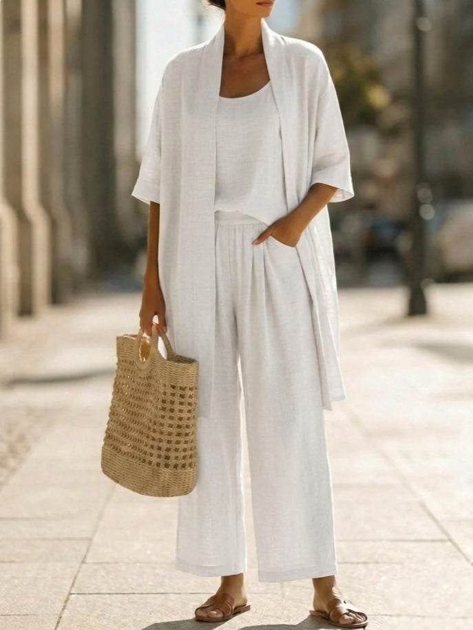 Mode femme: ensemble 3 pièces camel. Cardigan, débardeur et pantalon droit. Style polyvalent et confortable.