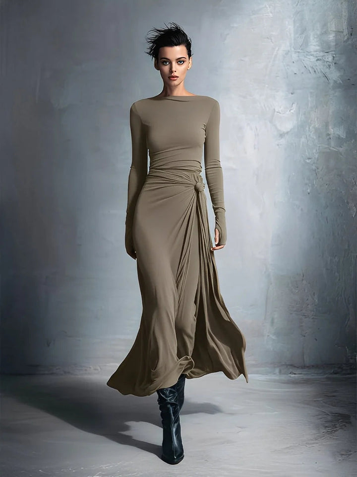 Robe portefeuille confortable femme, manches longues, nœud tendance, élégance décontractée pour toute occasion.