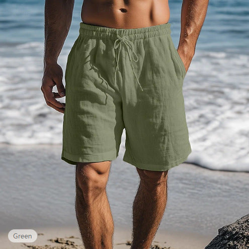 Short homme kaki, coupe droite classique, avec taille élastique pour un confort optimal en été ou en vacances.