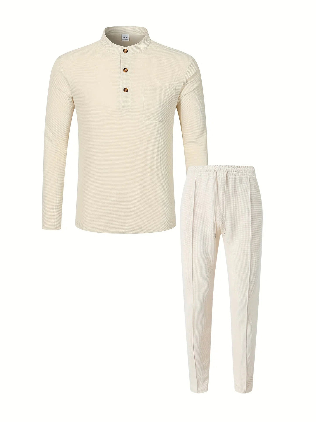 Ensemble deux pièces homme en tissu gaufre respirant. T-shirt Henley décontracté et pantalon léger.