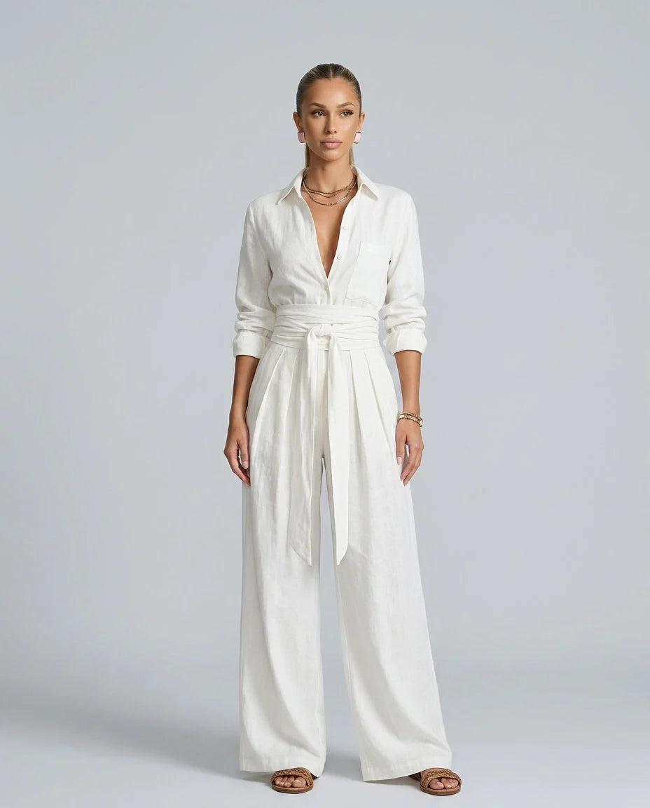 Ensemble femme élégant en lin coton, chemisier et pantalon large, parfait pour une tenue chic ou décontractée.