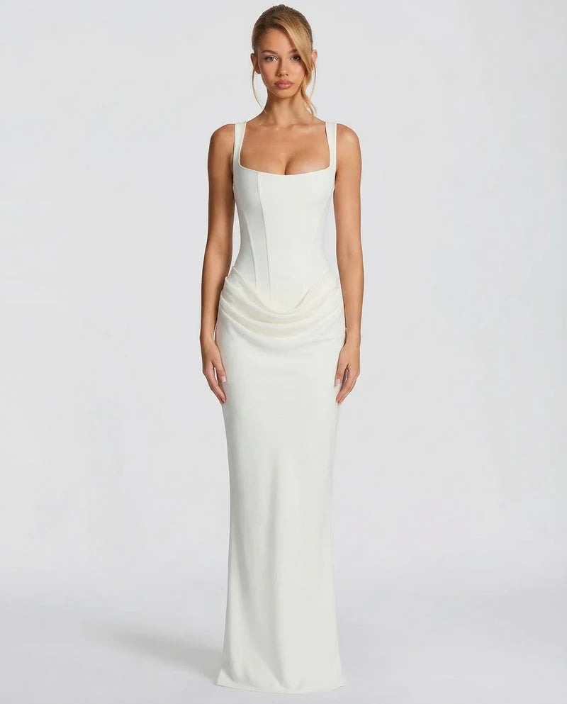 Robe maxi femme élégante et confortable, sans bretelles, pour soirées ou tenue décontractée d'été.