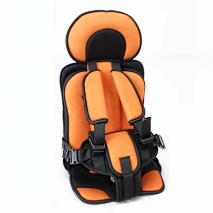 Siège auto robuste offrant une protection supérieure à votre bébé lors des trajets en voiture, rembourré.