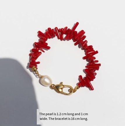 Bracelet standard pour femme en corail rouge naturel. Bijou bohème et chic, apporte vitalité et chance.