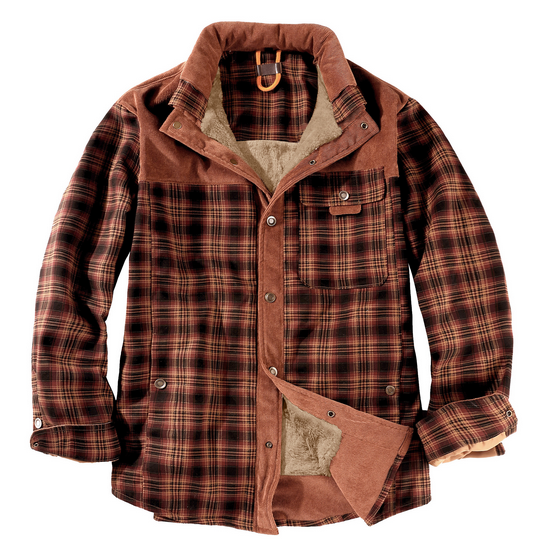 Gros plan sur la texture du tissu de la veste bûcheron homme à carreaux, style authentique et résistant.