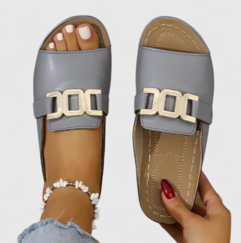 Sandales confort quotidien femme, élégantes et parfaites pour l'été. Mode estivale assurée.