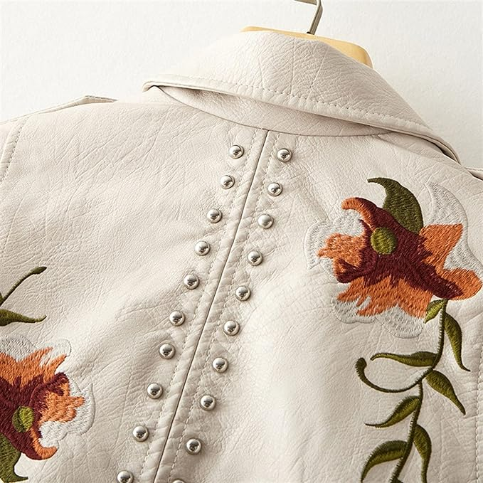 Veste femme chic et durable, pour un look intemporel et élégant. Manteau féminin tendance pour le quotidien.