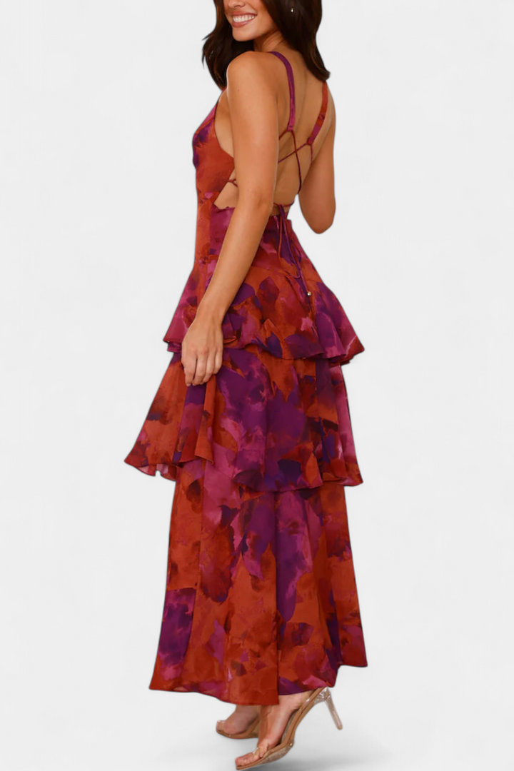 Robe longue fluide femme à décolleté en V. Coupe flatteuse, élégante, parfaite comme robe de soirée ou pour l'été.