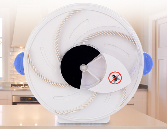 Piège à mouches électrique silencieux BuzzTrap pour maison et intérieur. Non toxique, alimenté par USB.