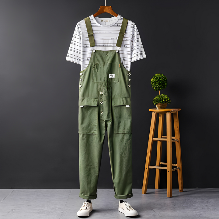 Combinaison femme fluide et élégante, parfaite pour un look estival chic et confortable. Style moderne.
