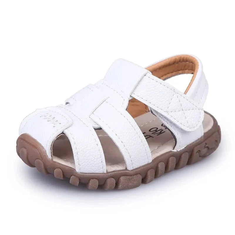 Sandales bébé robustes avec protection d'orteils, parfaites pour les aventures des petits.