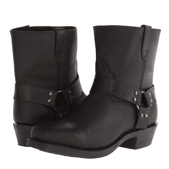 Mode masculine: bottes western mi-mollet pour homme, robustes et authentiques pour l'automne-hiver.