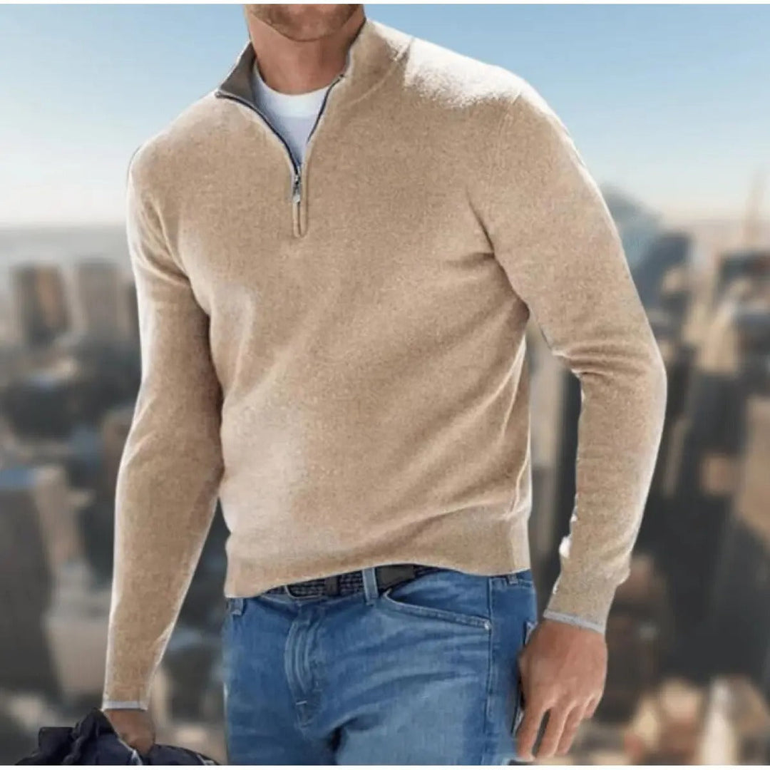 Pull homme d'hiver en maille fine, couleur classique. Un basique élégant et chaud pour la mode masculine.