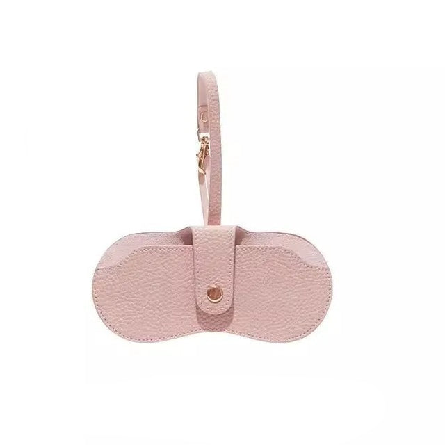 Pochette de poignet en cuir véritable pour lunettes. Sac femme pratique pour organiser vos essentiels.