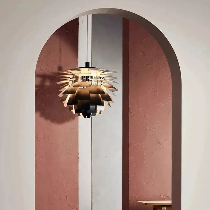 Lampe Artichaut design, suspension moderne et élégante, parfaite pour un intérieur contemporain.