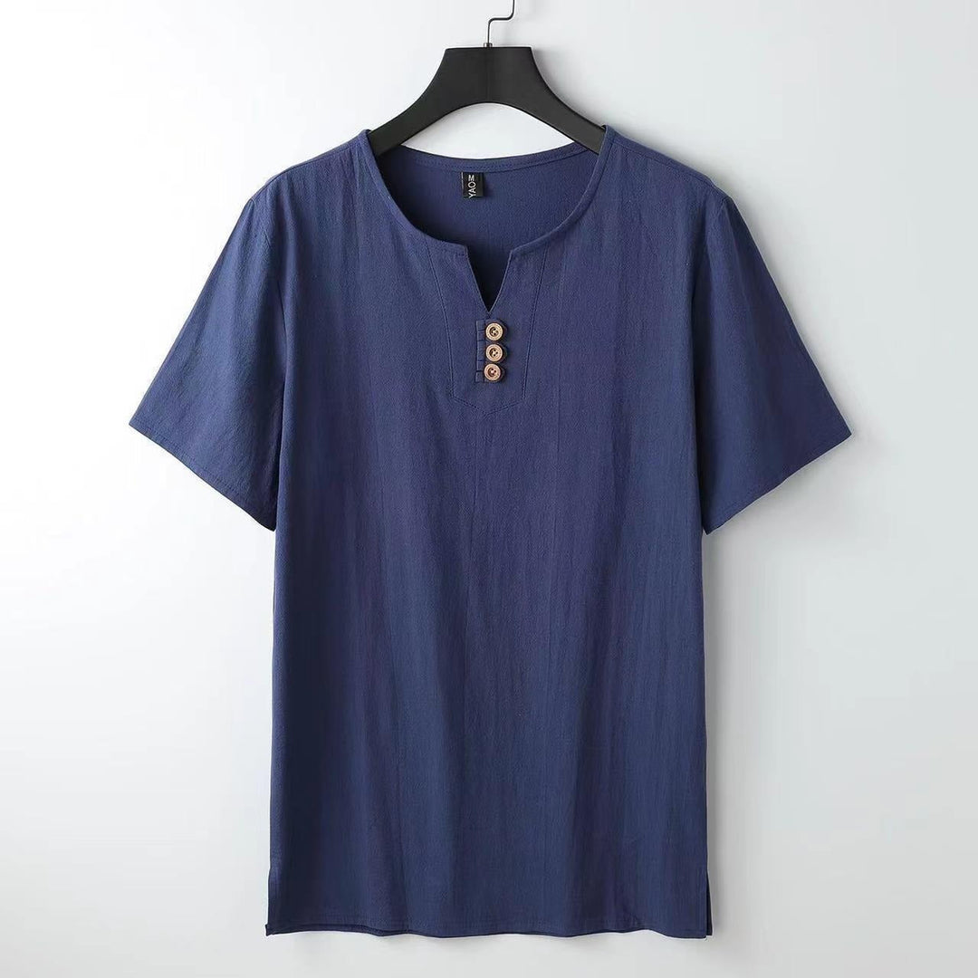 T-shirt Henley boutonné élégant pour homme en coton doux, idéal pour un look décontracté d'été.