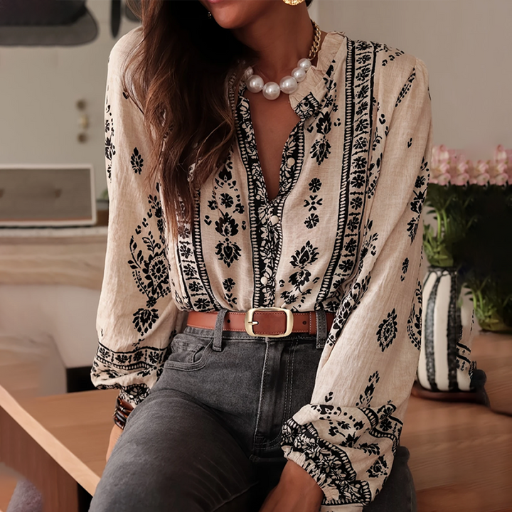 Tunique femme brodée bohème chic, polyvalente pour printemps et été, style décontracté et élégant.