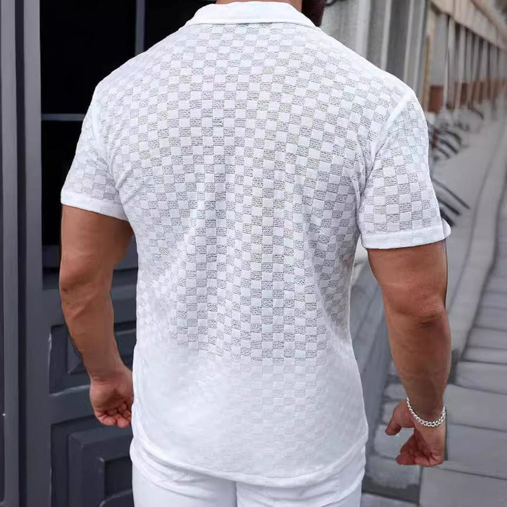 Chemise homme transparente à carreaux, style estival léger et moderne. Idéale pour un look décontracté et aéré.
